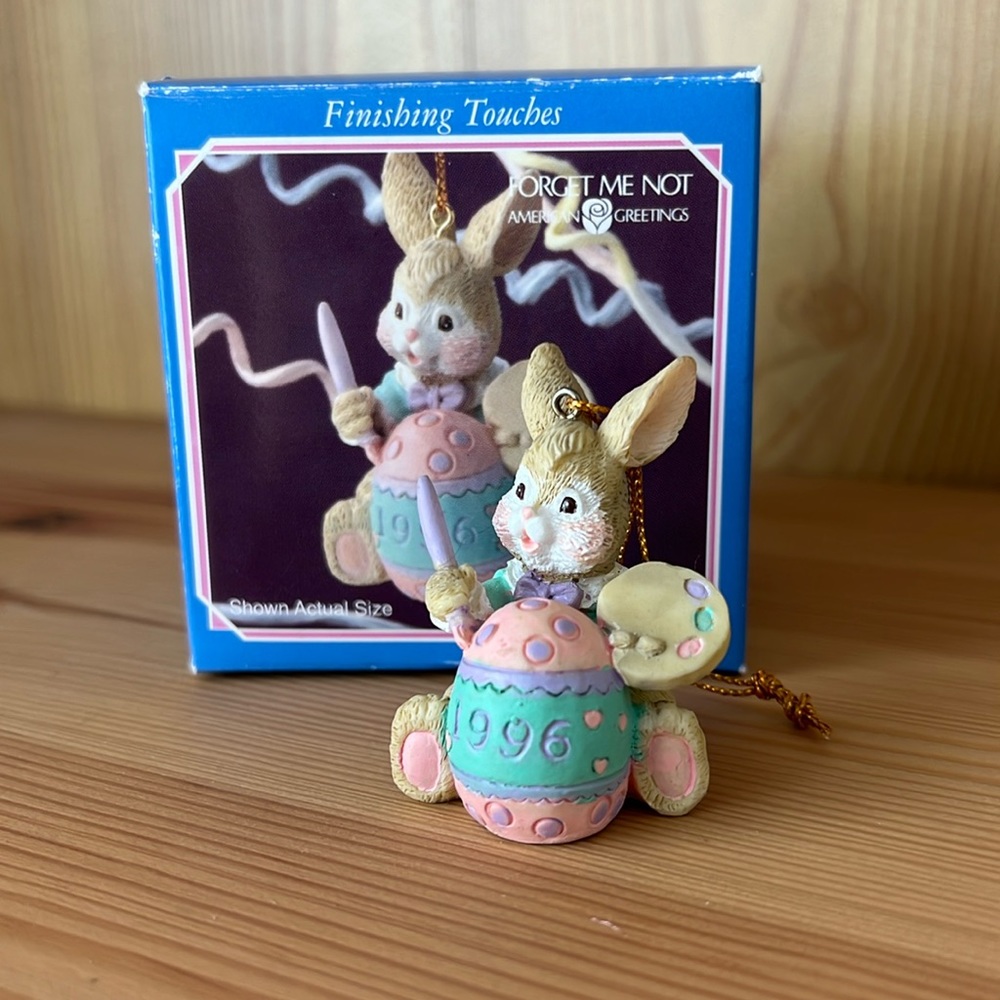 VINTAGE 90’s American Greetings Collectible Easter Ornament. Finishing Touches